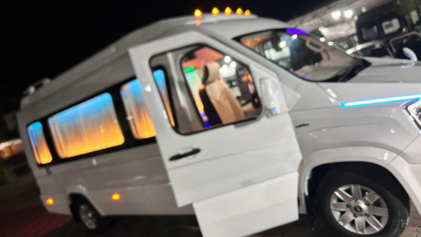 12 Seater Force Urbania Luxury Seats